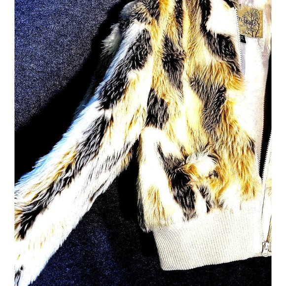 Autumn Trails Faux Fur Crop Zip Bomber Jacket Thick Coat w Hoodie Junior Size XL - Picture 9 of 12